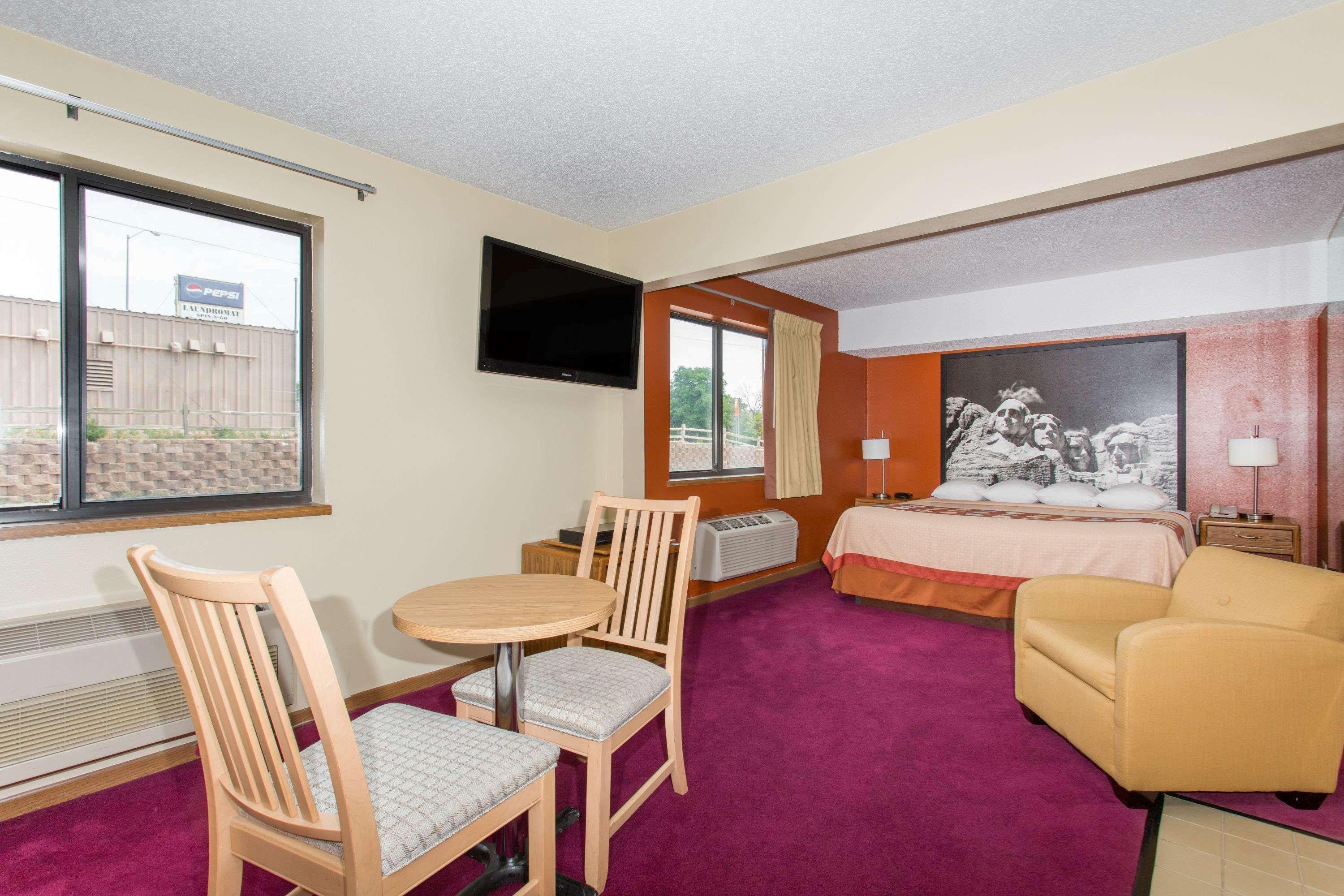 Hotel Super 8 By Wyndham Chadron Ne Extérieur photo