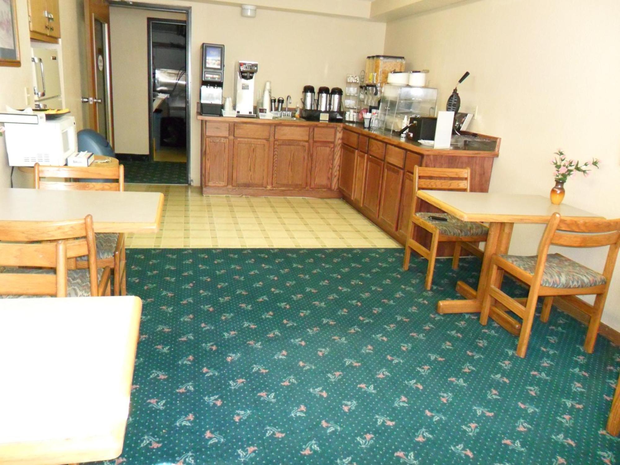Hotel Super 8 By Wyndham Chadron Ne Extérieur photo