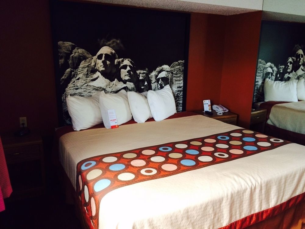 Hotel Super 8 By Wyndham Chadron Ne Extérieur photo