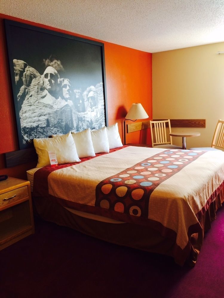 Hotel Super 8 By Wyndham Chadron Ne Extérieur photo