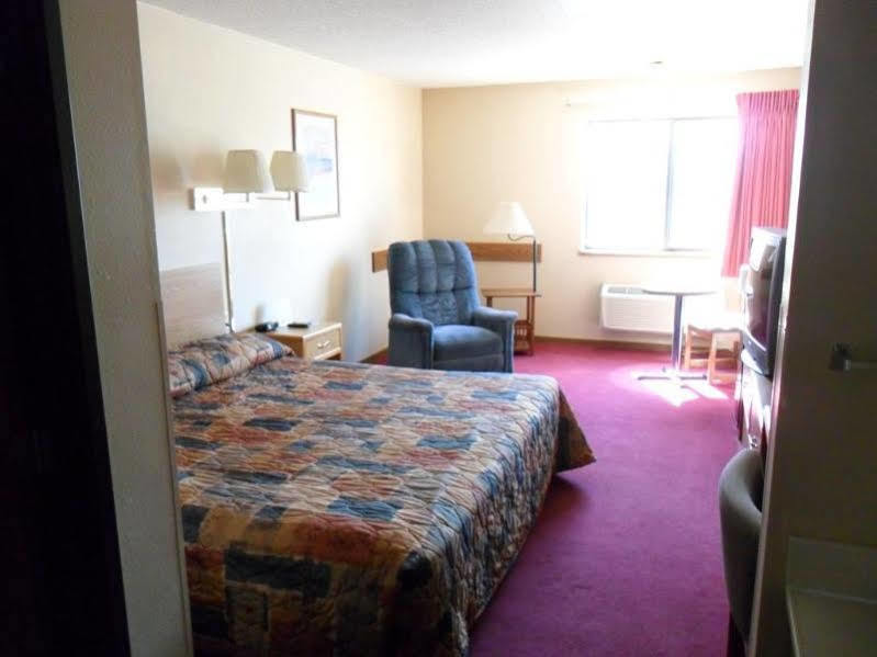 Hotel Super 8 By Wyndham Chadron Ne Extérieur photo